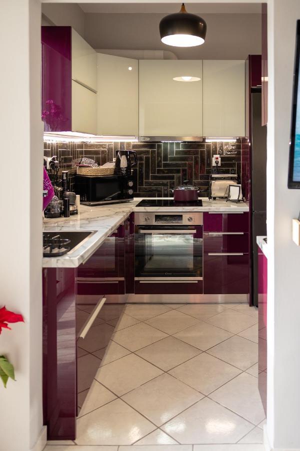 "Elegance" Central Luxury Apartment Пирей Экстерьер фото